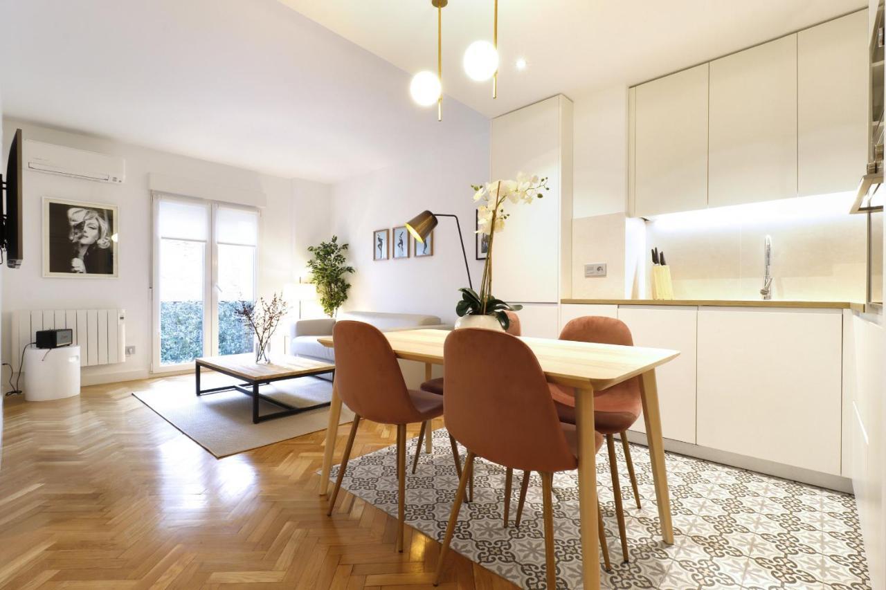 Royal Madrid Apartment Luaran gambar