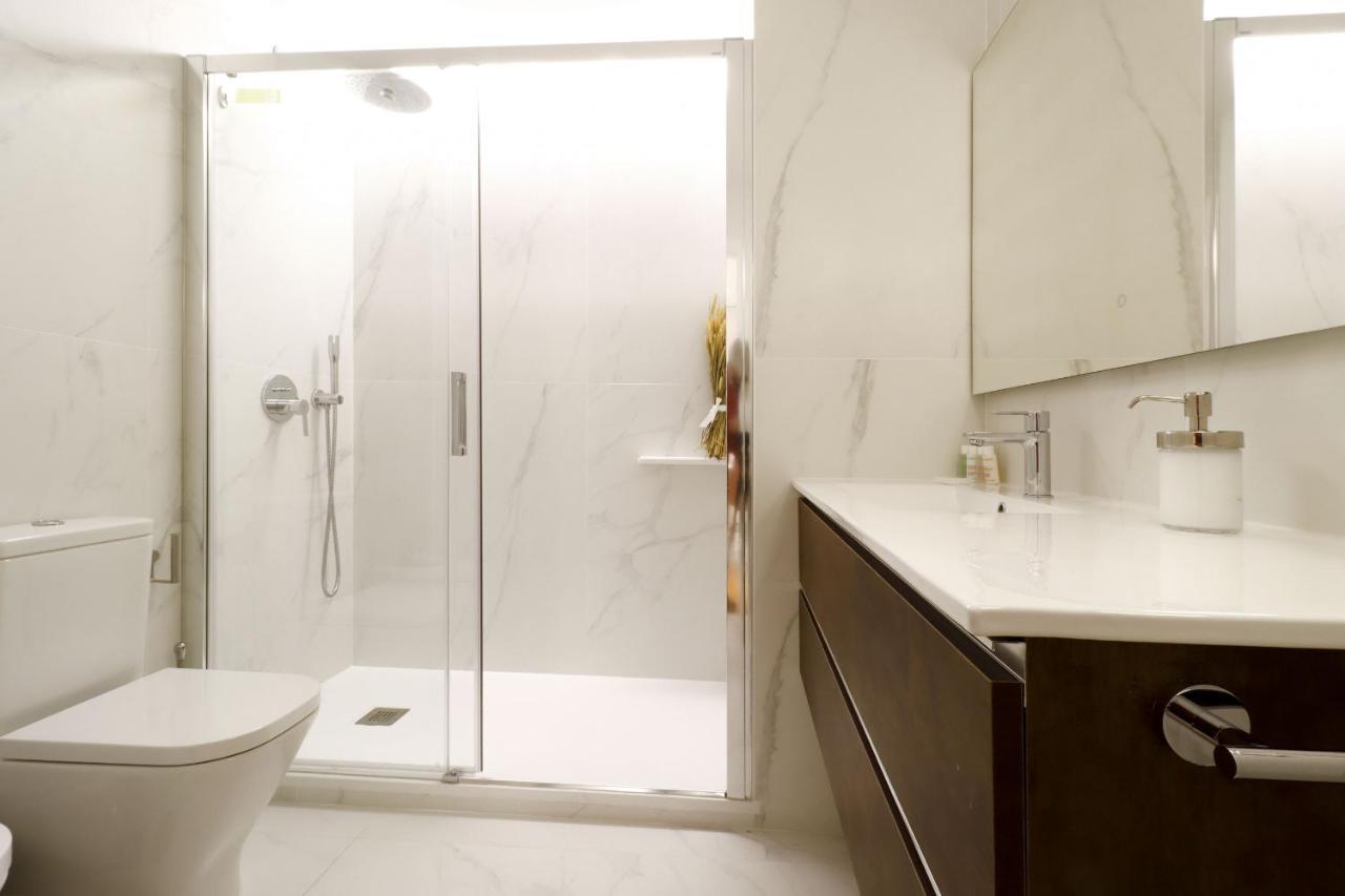 Royal Madrid Apartment Luaran gambar