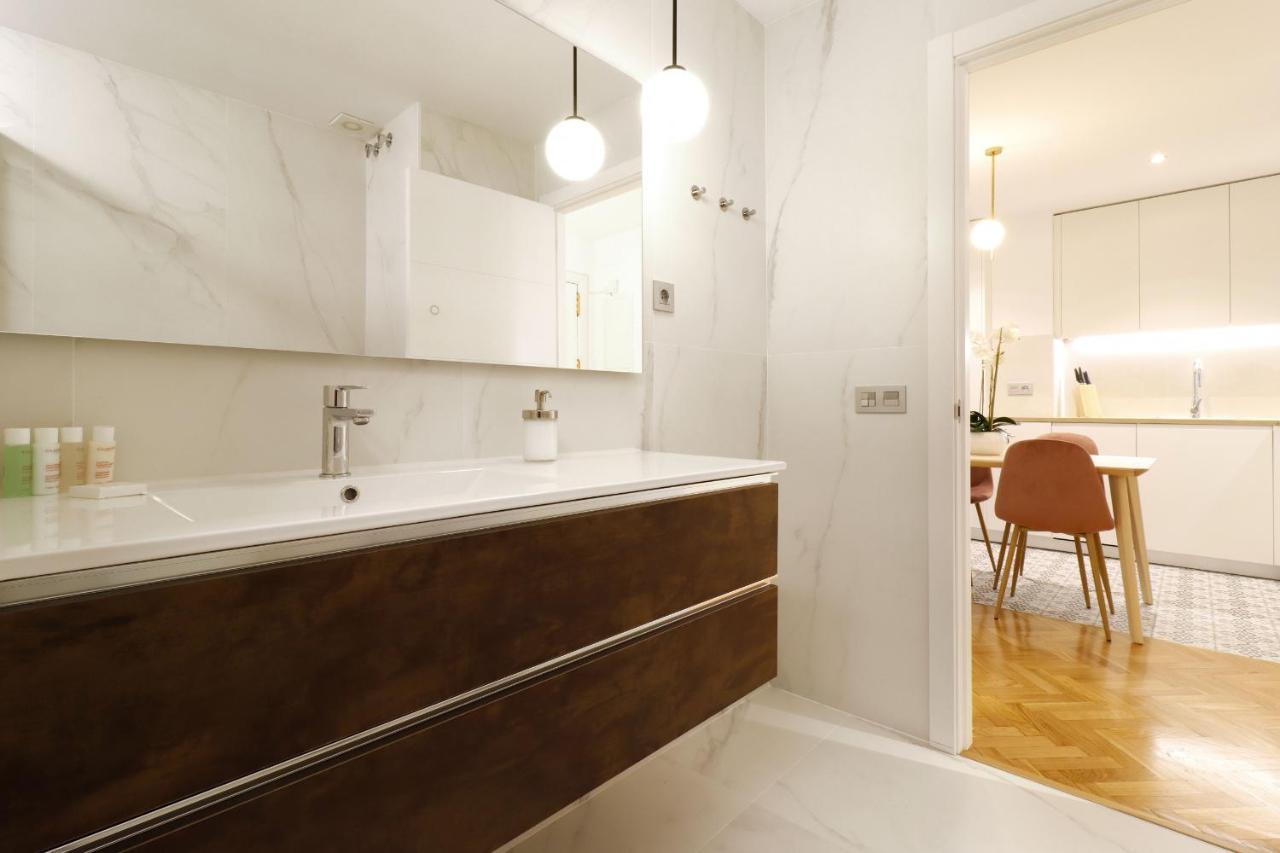 Royal Madrid Apartment Luaran gambar