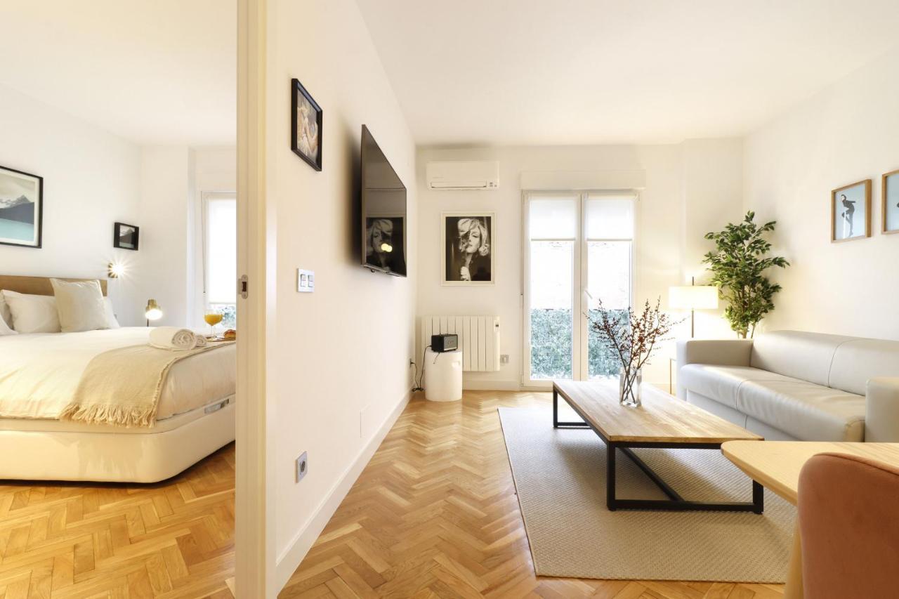 Royal Madrid Apartment Luaran gambar